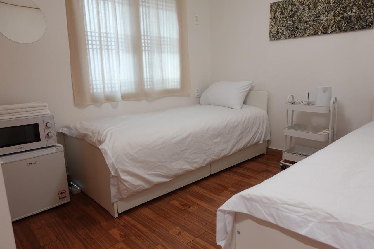 Hostel Jl In Chung-Jeong Seul Esterno foto